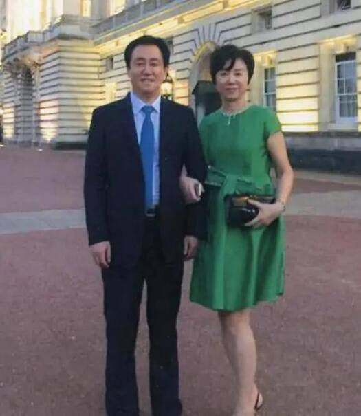 亚洲男人av在线